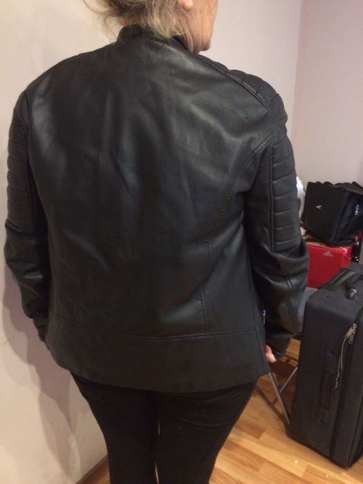Мъжко кожено Pull Bear