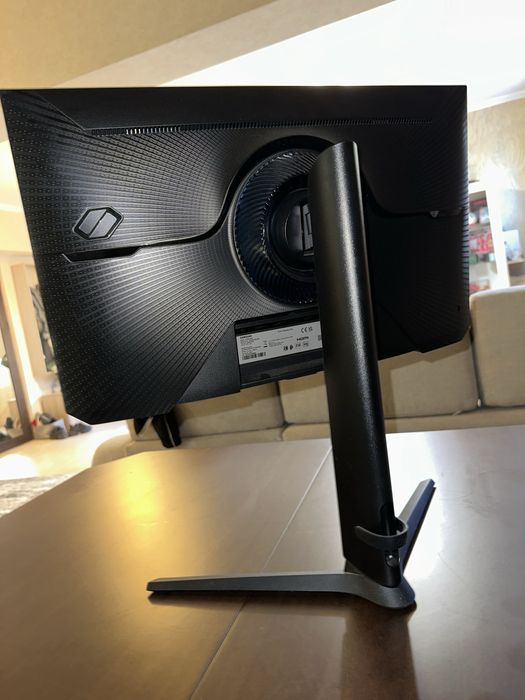 Монитор Samsung ODYSSEY G4 240Hz 25”inch