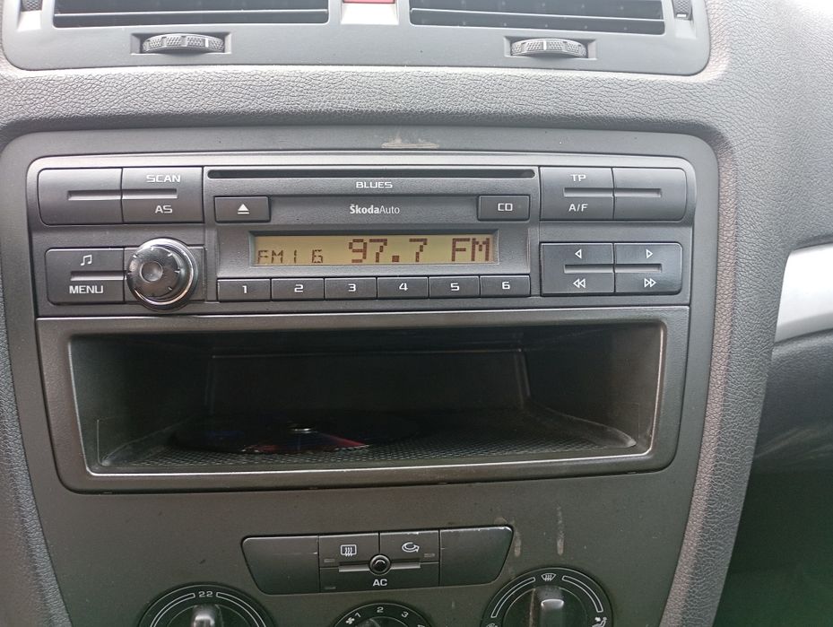 Radio cd mp3 Skoda