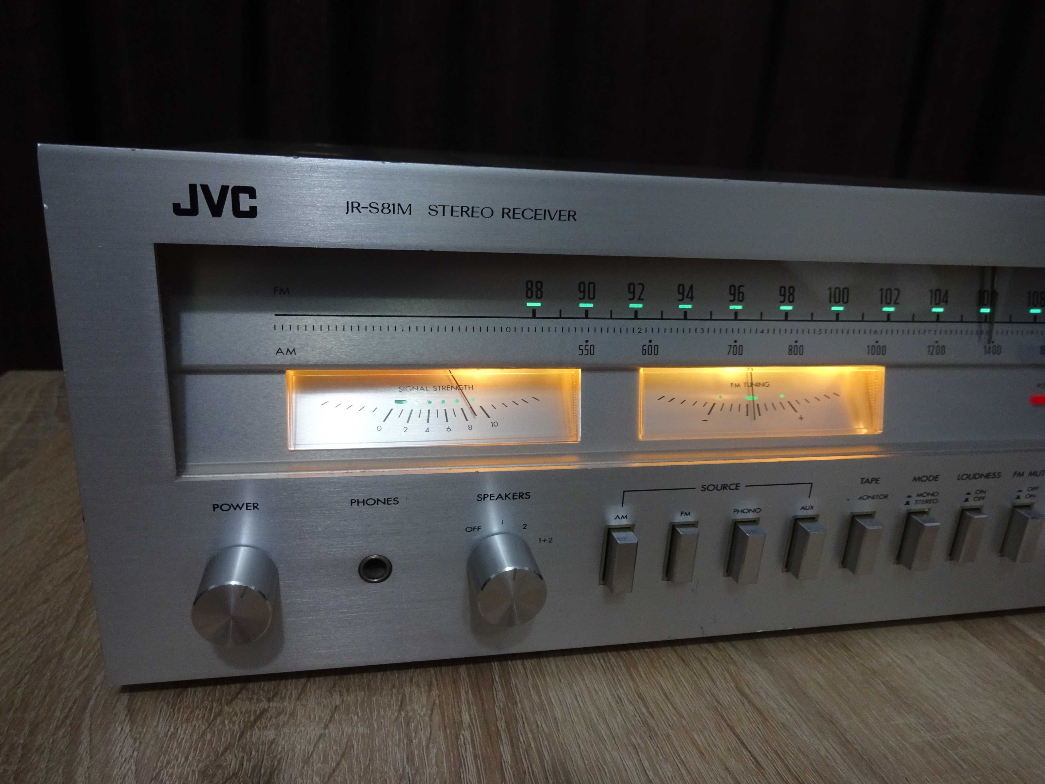 Amplituner JVC JR-S81