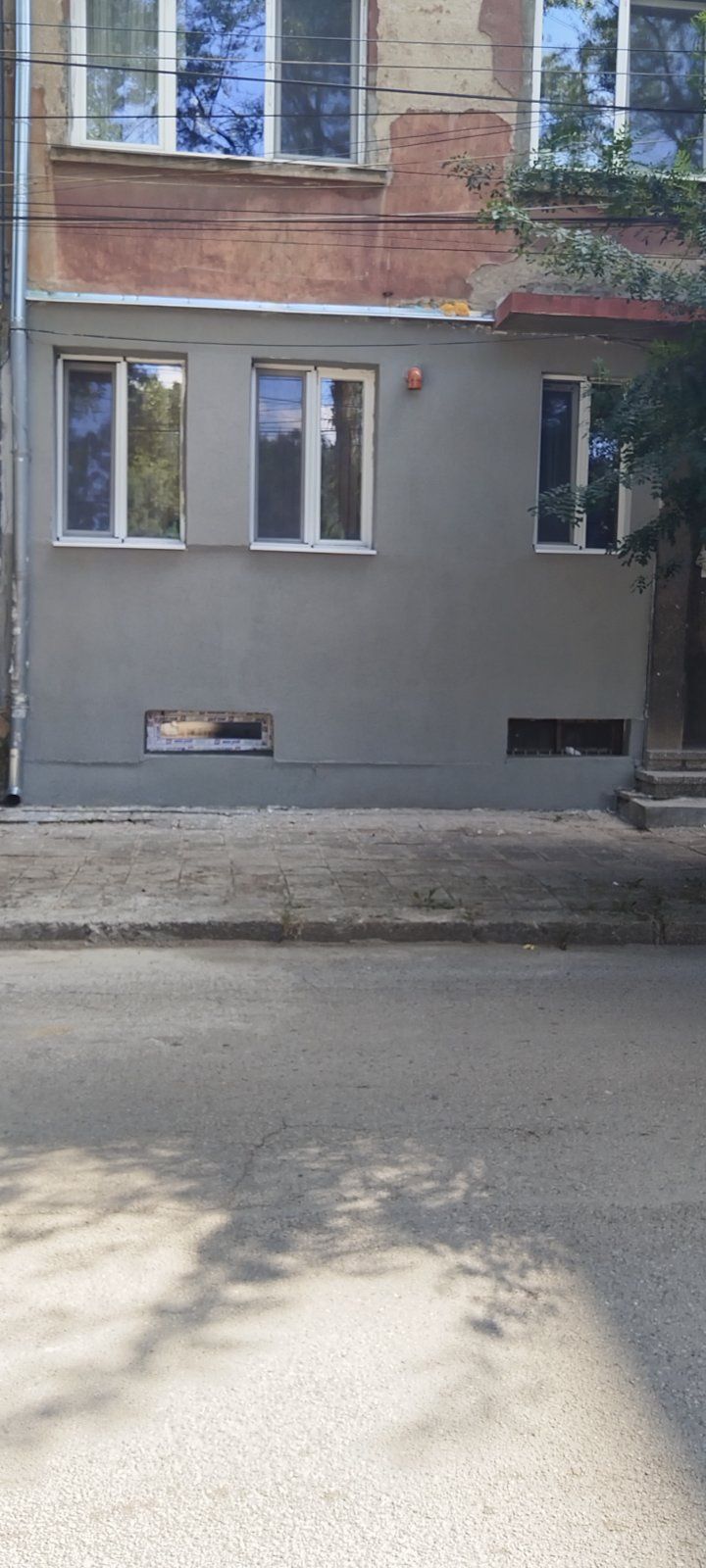 Продава 2стаен преустроен на 3стаен Перник кв.Твърди ливади