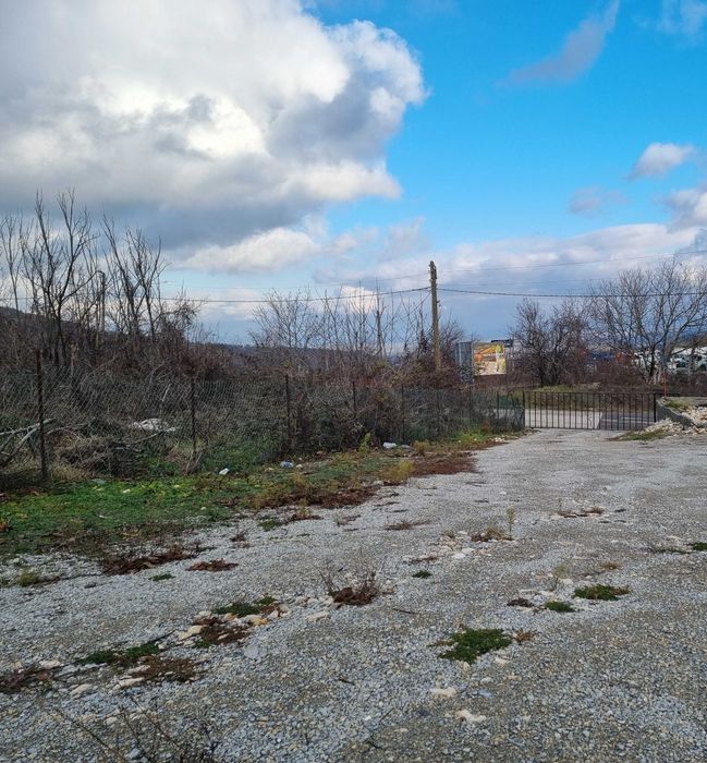 Дава се под наем Парцел в с. Шереметя, Област Велико Търново - 1000 кв.м за 459 € - Снимка #2