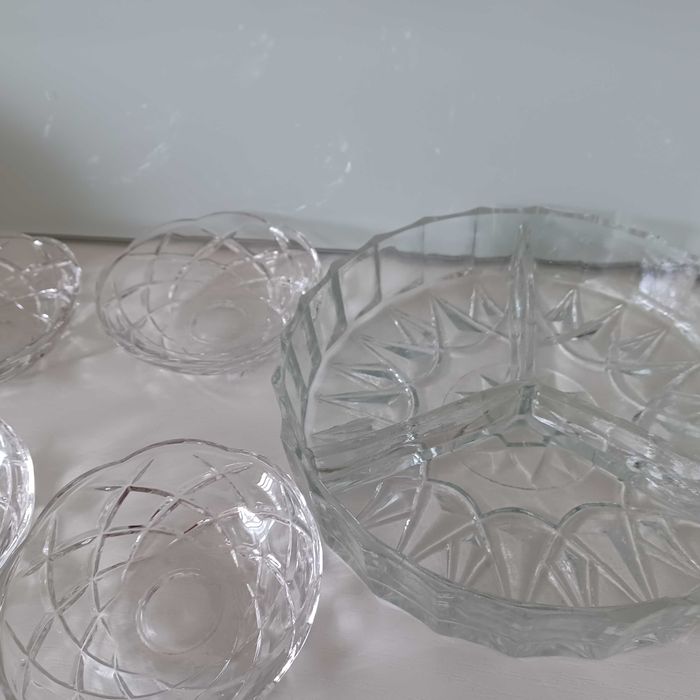 Set 8 boluri vechi cristal, alune, snacksuri
