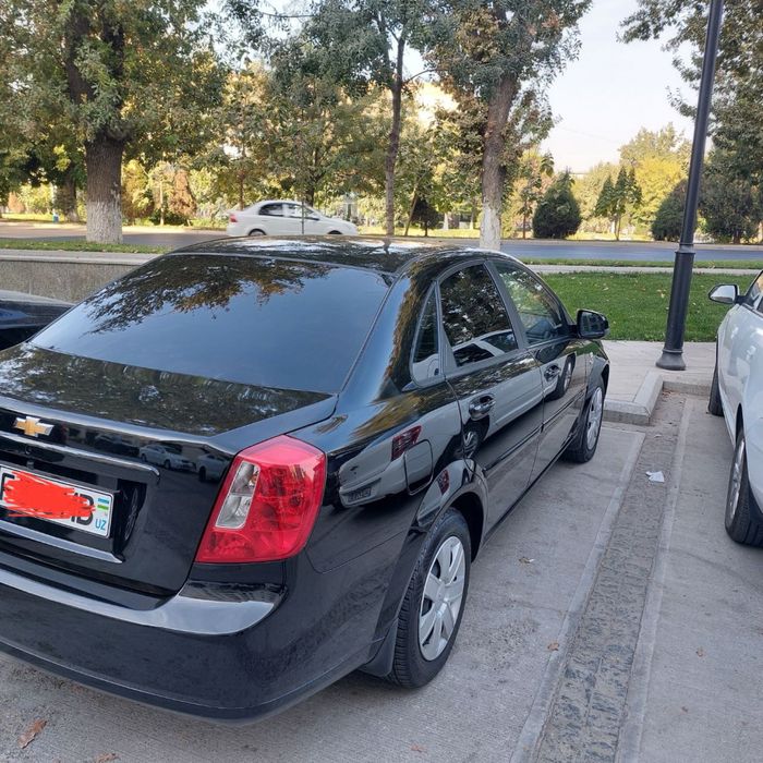 Gentra Avtomat 2023 sotiladi