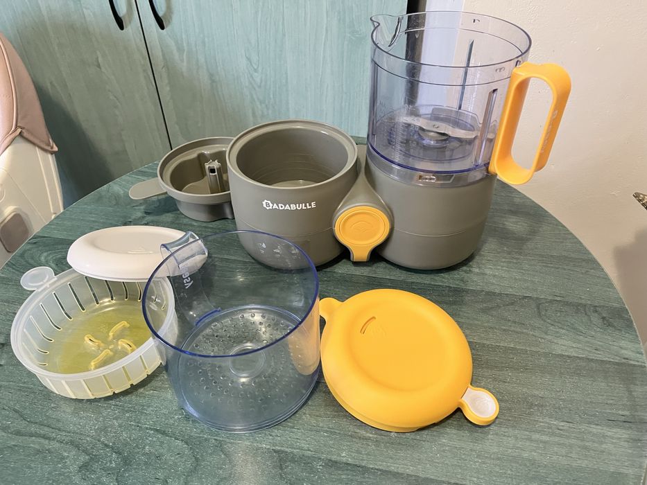 Robot pt. prepararea hranei bebelusului Badabulle-2in1(abur+blender)