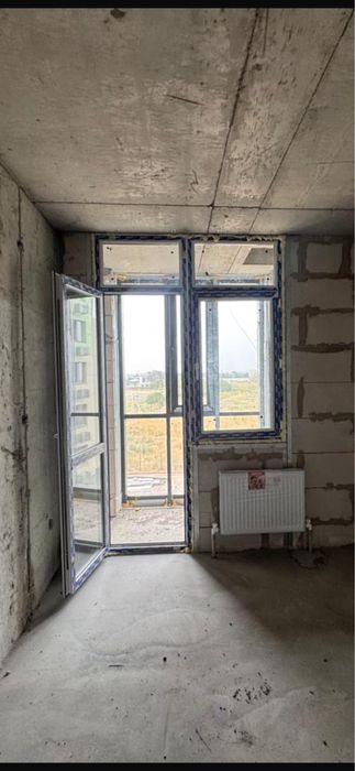 Балконная дверь с окном