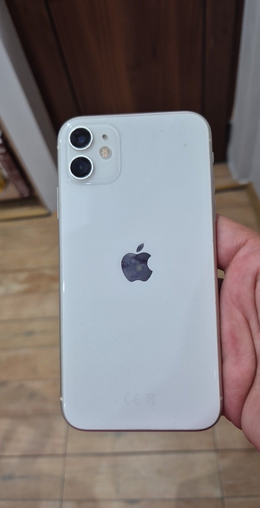 iPhone 11 – Бял | 64GB | Батерия 74%