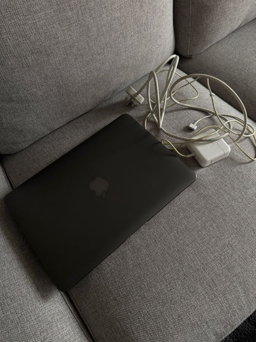 Apple MacBook Air a1466 Не Работи!