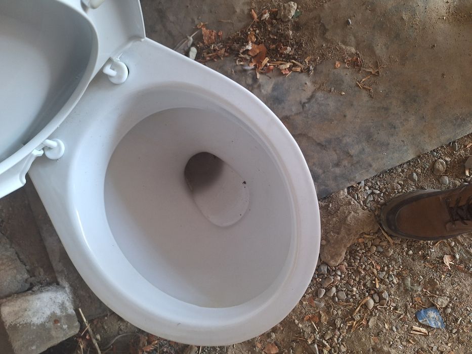 Продам унитаз б/у