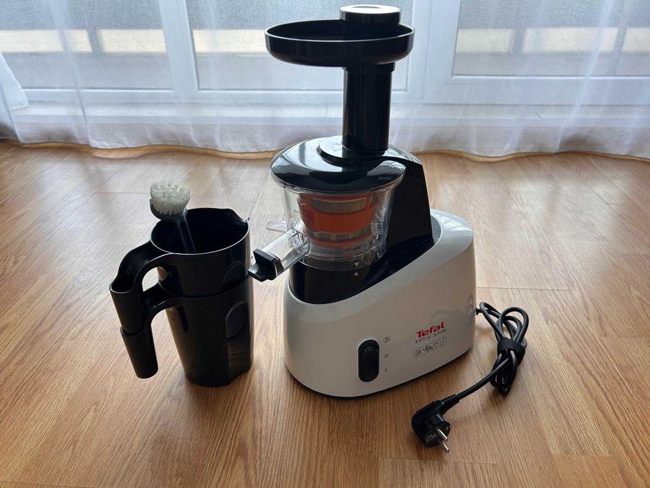 Storcator de fructe si legume Tefal cu melc/"presare la rece" ca nou!