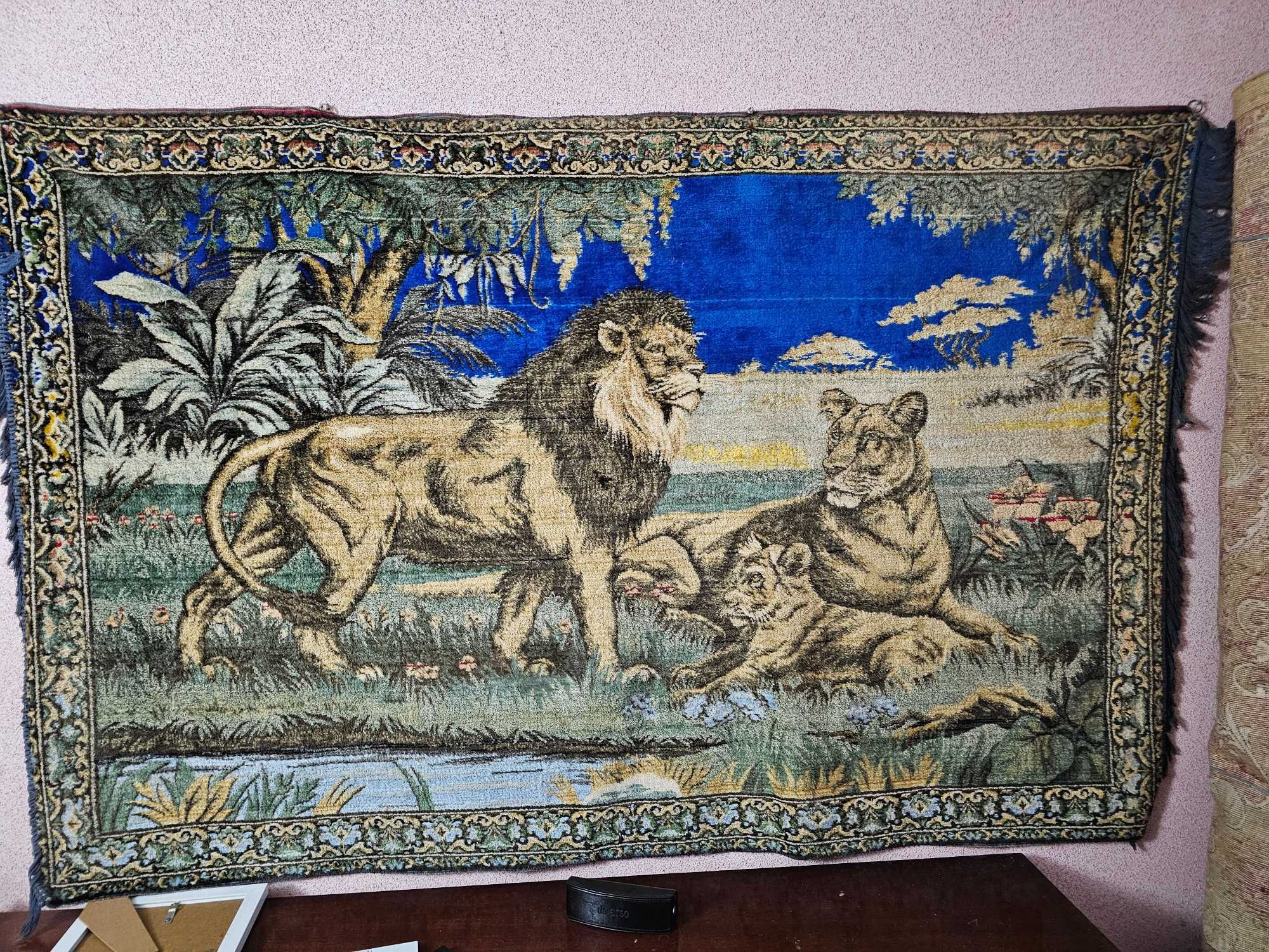 Carpeta familie de lei