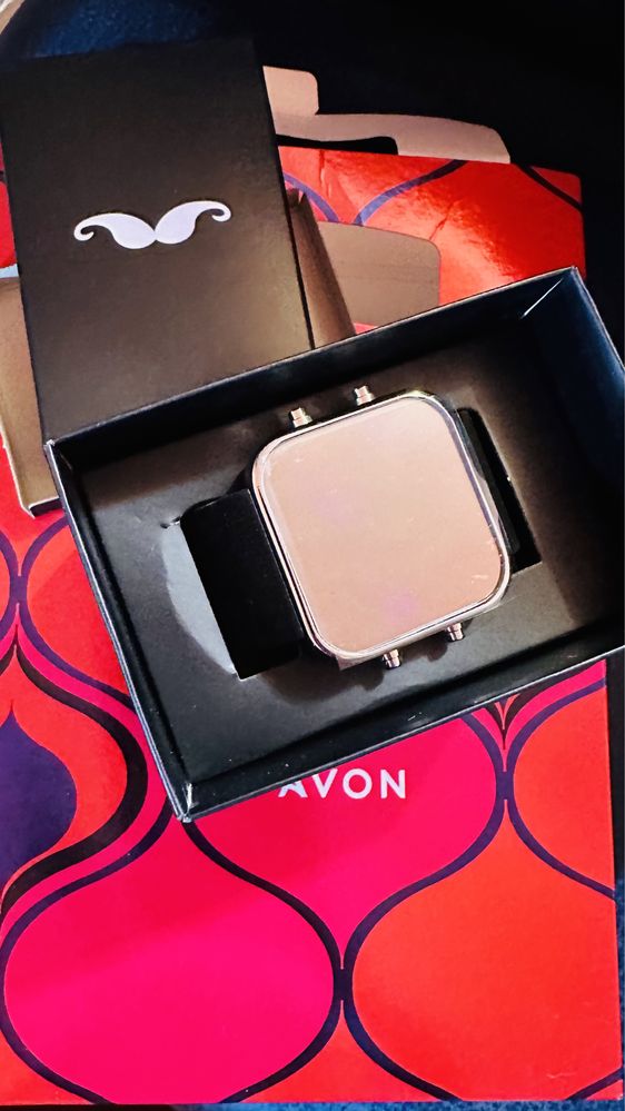 Smartwatch Avon - mai multe variante