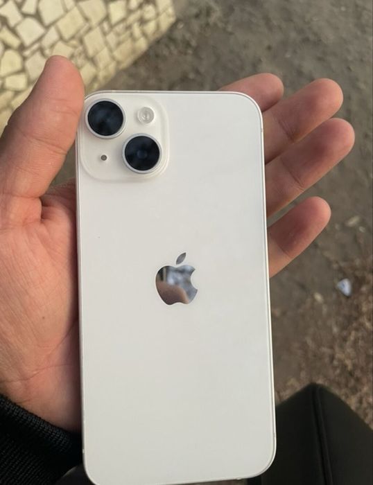 Продам Айфон 13 128 в отличном состояний