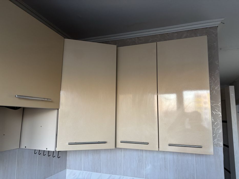 Продам гарнитур и плиту