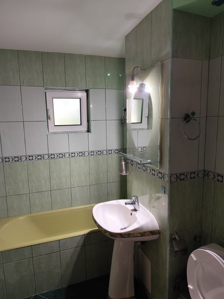 Apartament de închiriat