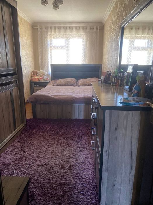 Kavartira sotiladi vagzal partyezd park orqa tomoni kafe feniks yonida