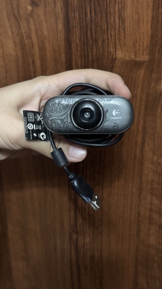 Видеокамера Logitech Webcam C210