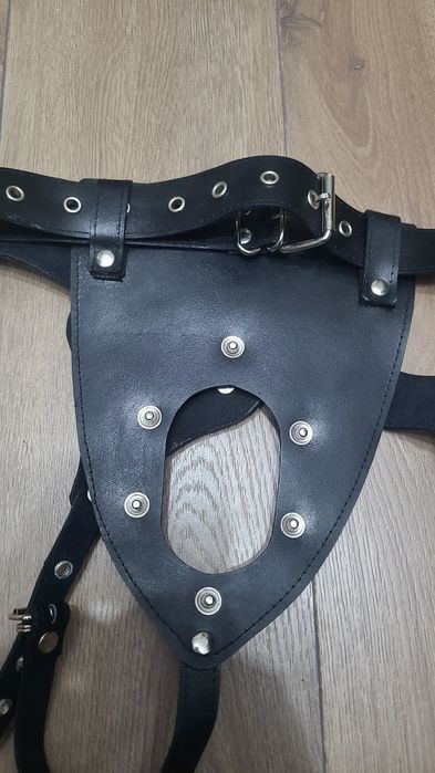 chiloti piele naturala fetish bdsm strap on
