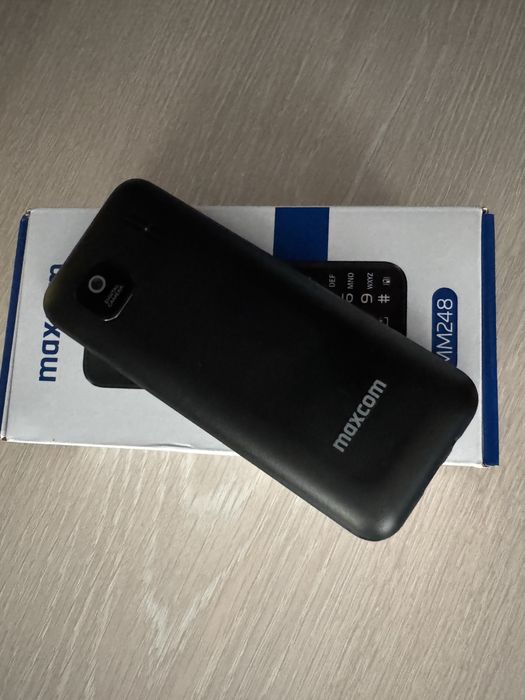Telefon Maxcom dual sim NOU