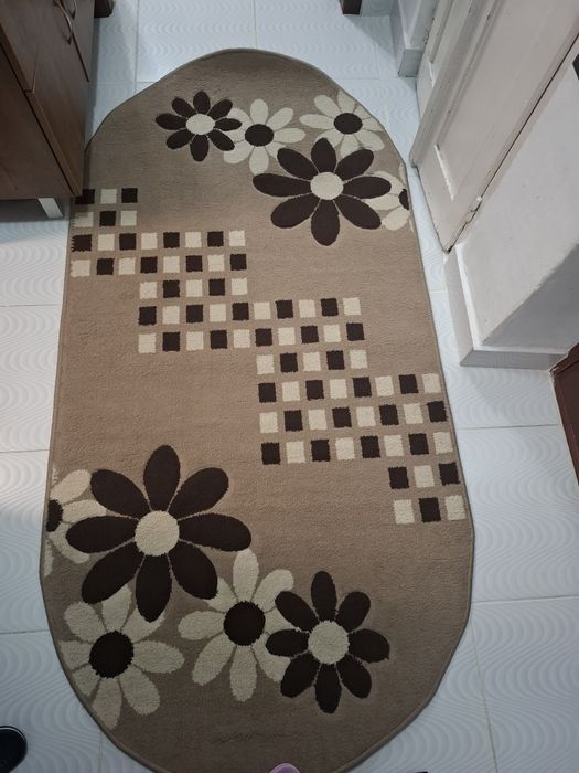 Covor dimensiuni latime 1 m, lungime 2 m