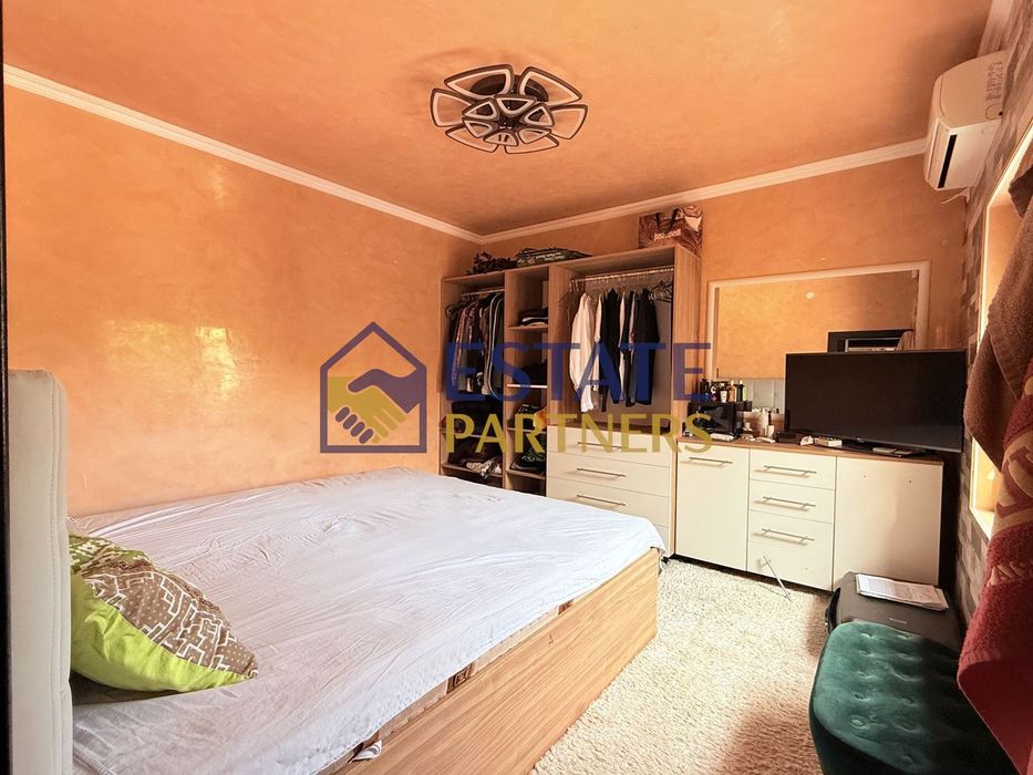 Къща в Пловдив, област-с.Дълбок извор площ 230 цена 207000