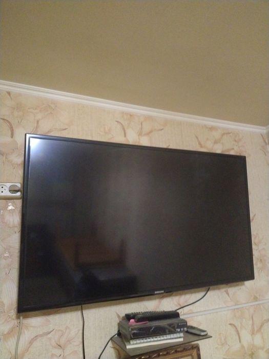 Телевизор   Samsung 52 d