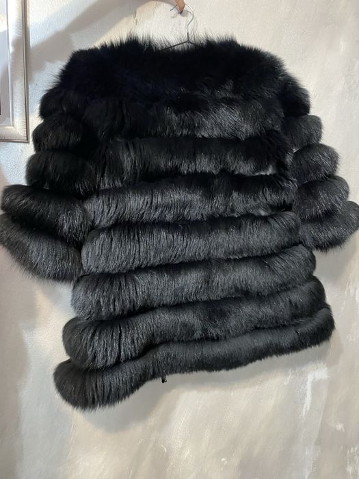 Blană naturală neagră