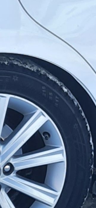 Баллон..215/55/17...сатылады 1.5 ай гана журилген