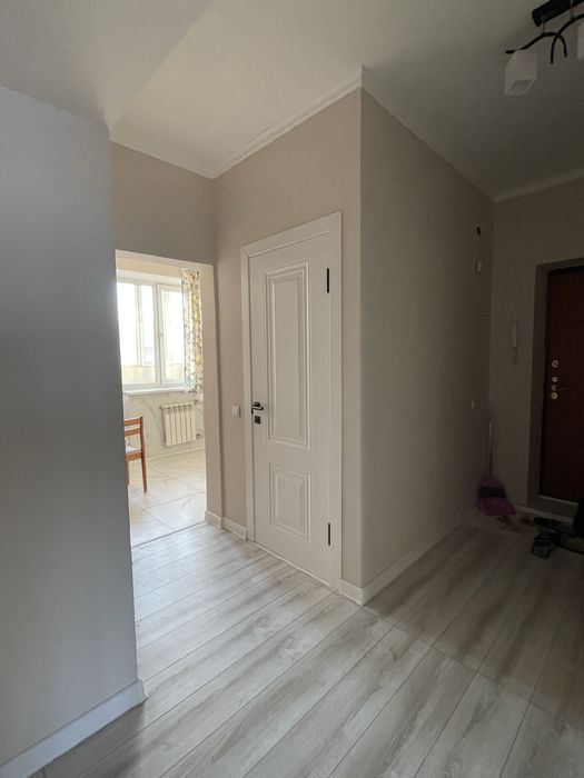 на подселение 1 девушку