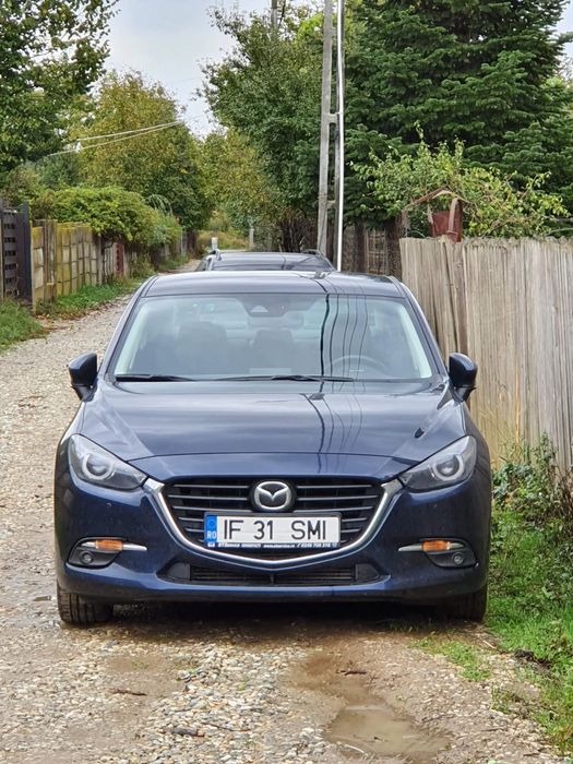 Mazda 3 Mazda 3 Revolution Top Sedan; 2016 • 2.2 Diesel  întreținută exemplar