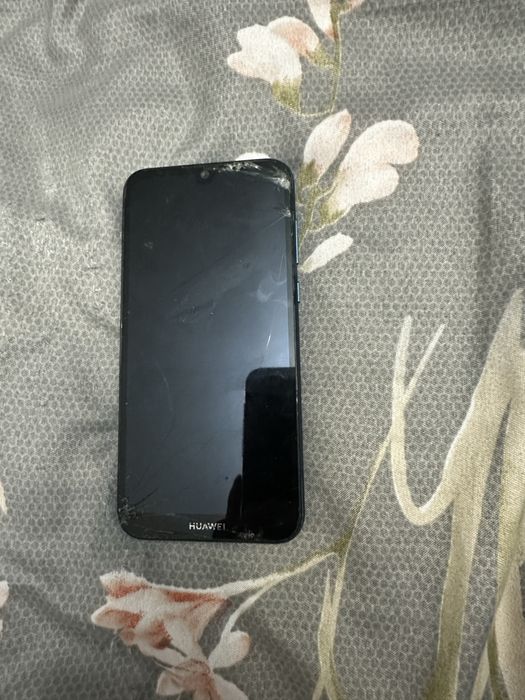Продам HUAWEI Y6 2019