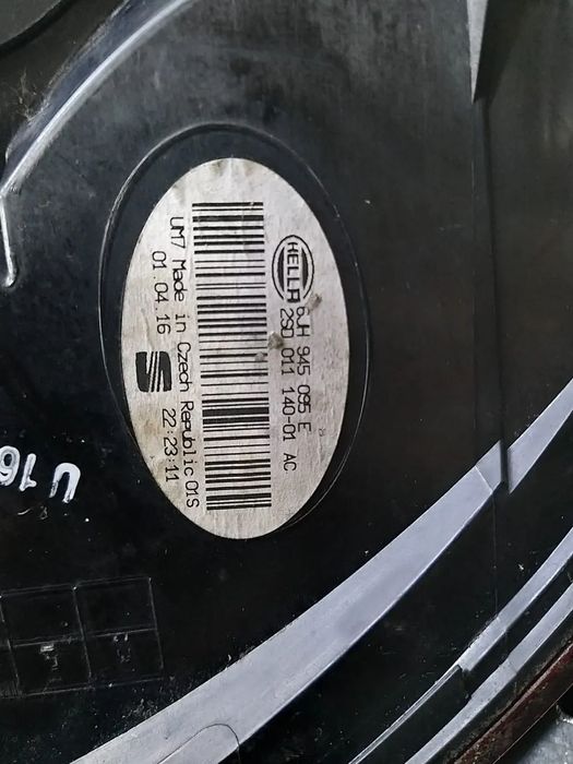 Stop tripla lampa stanga aripa seat toledo 4 kg3 6jh945095e 2sd01114001ac