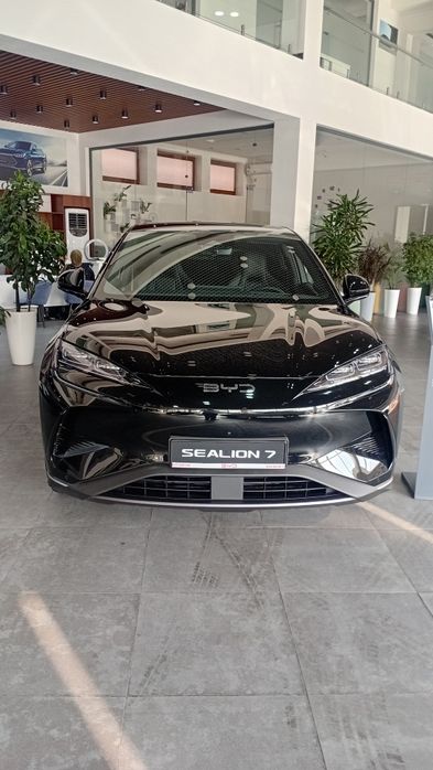 Byd Sealion 7 Andijon Byd salonida sotuvda mavjud