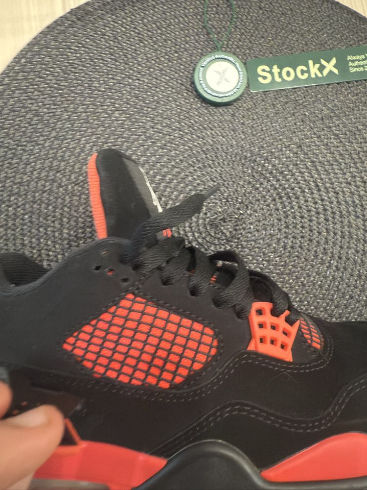 Air jordan 4s Red Thunder от StockX
