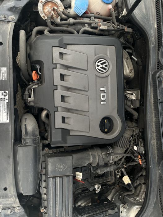 Dezmembrez Golf 6 2010