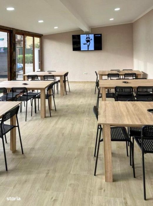 Pensiune de vanzare Costinesti, 26 camere duble, complet functionala