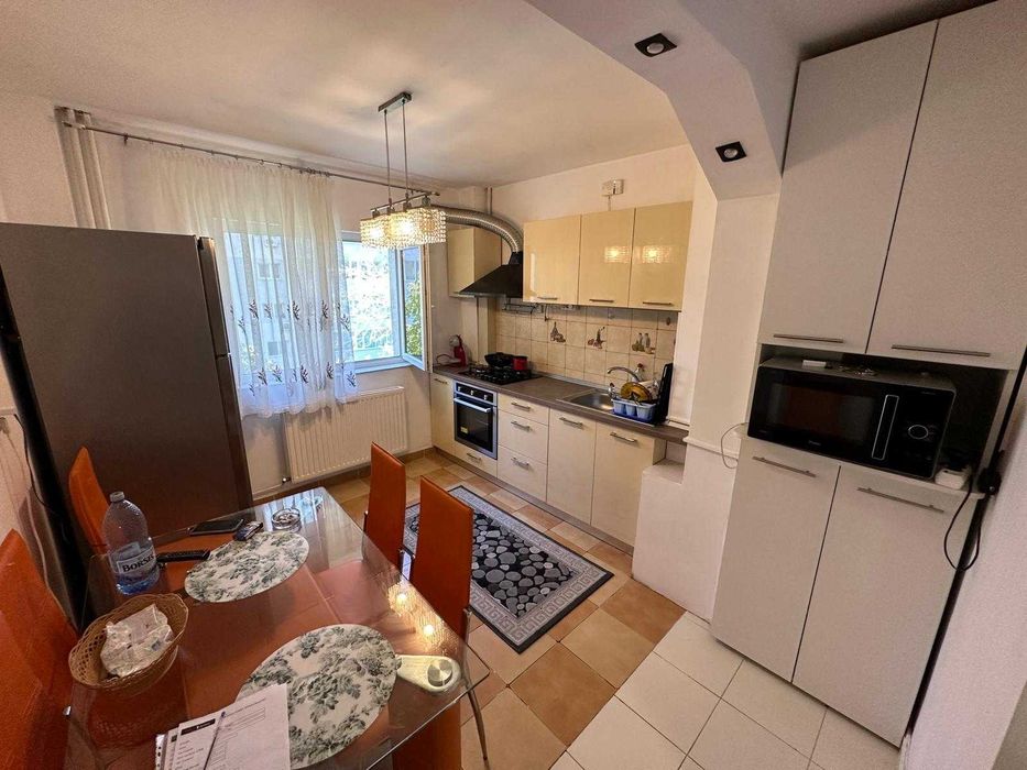 Proprietar , inchiriez apartament 2 camere , zona Dristor