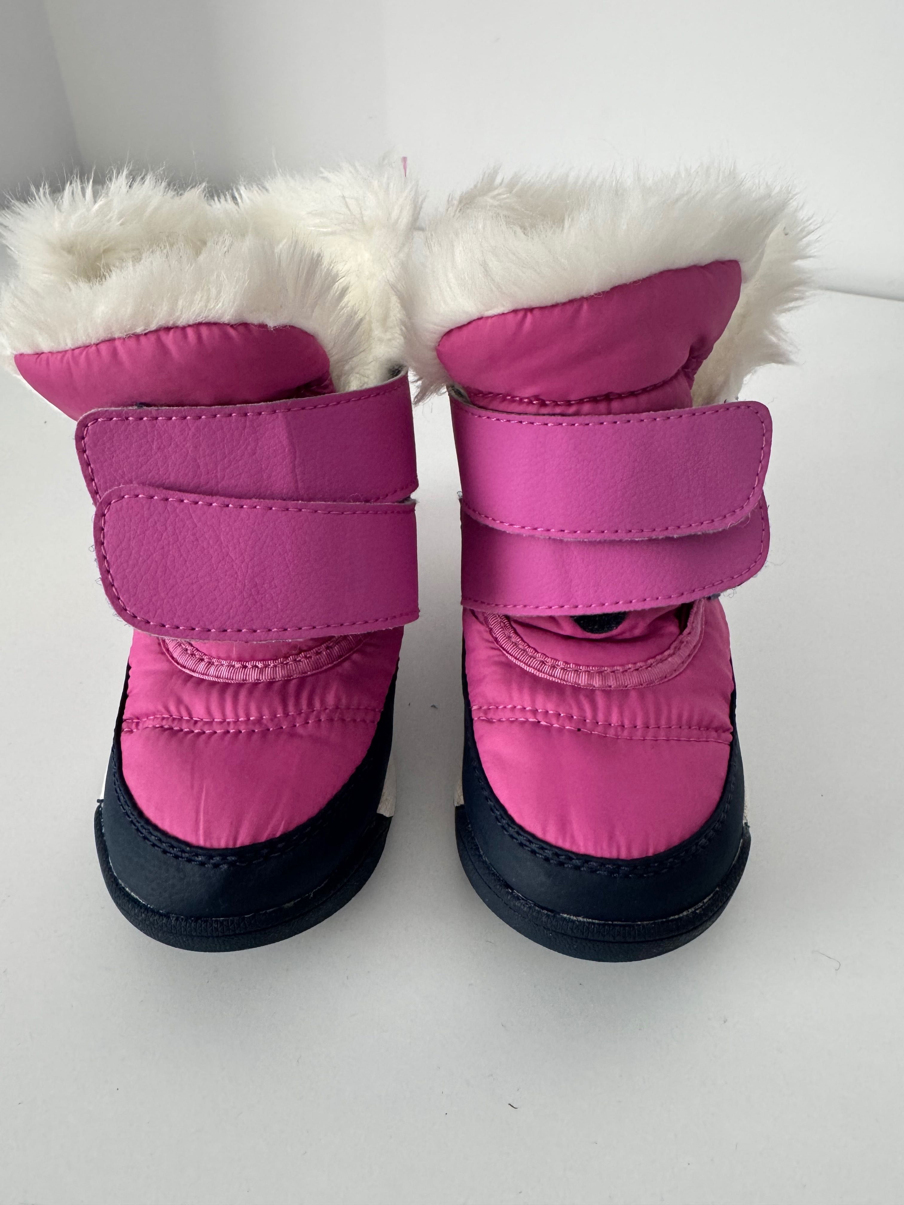 Cizme de zăpadă fatǎ. Marca Sorel . Mărimea 27 (15 cm)
