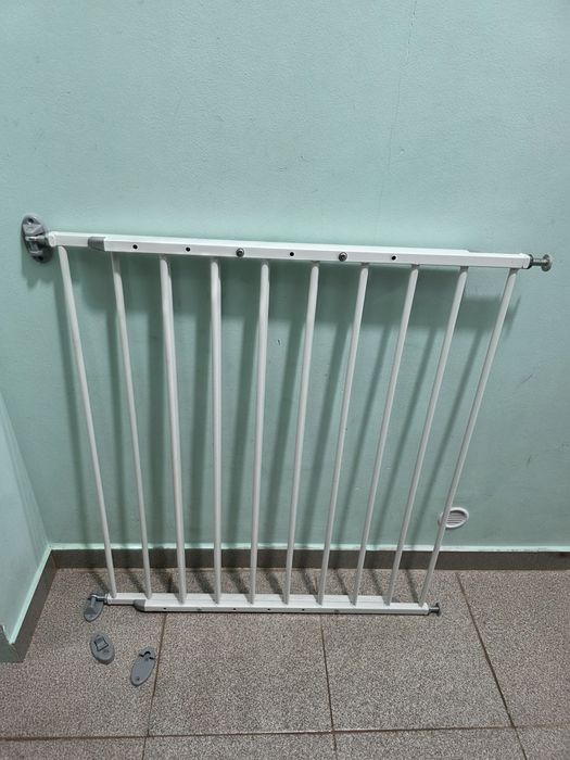 Преграда за деца и кучета метална