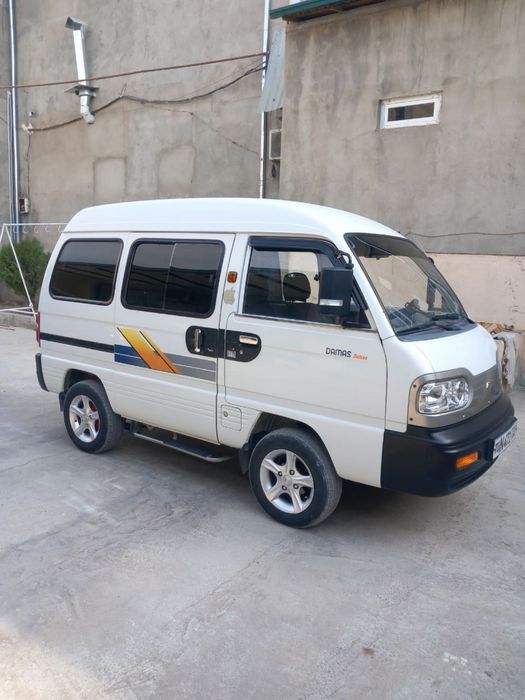 Holati yaxshi naqd pul kredit farqi yuq