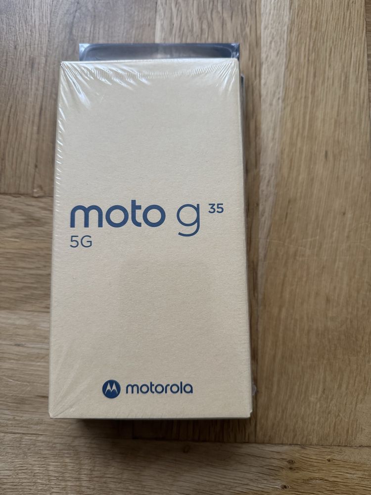 Motorola G35 5G 4GB 256GB неразпечатан