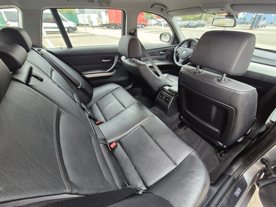 Vand BMW e91, 320D, automat
