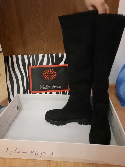 Продам зимние замшевые сапоги