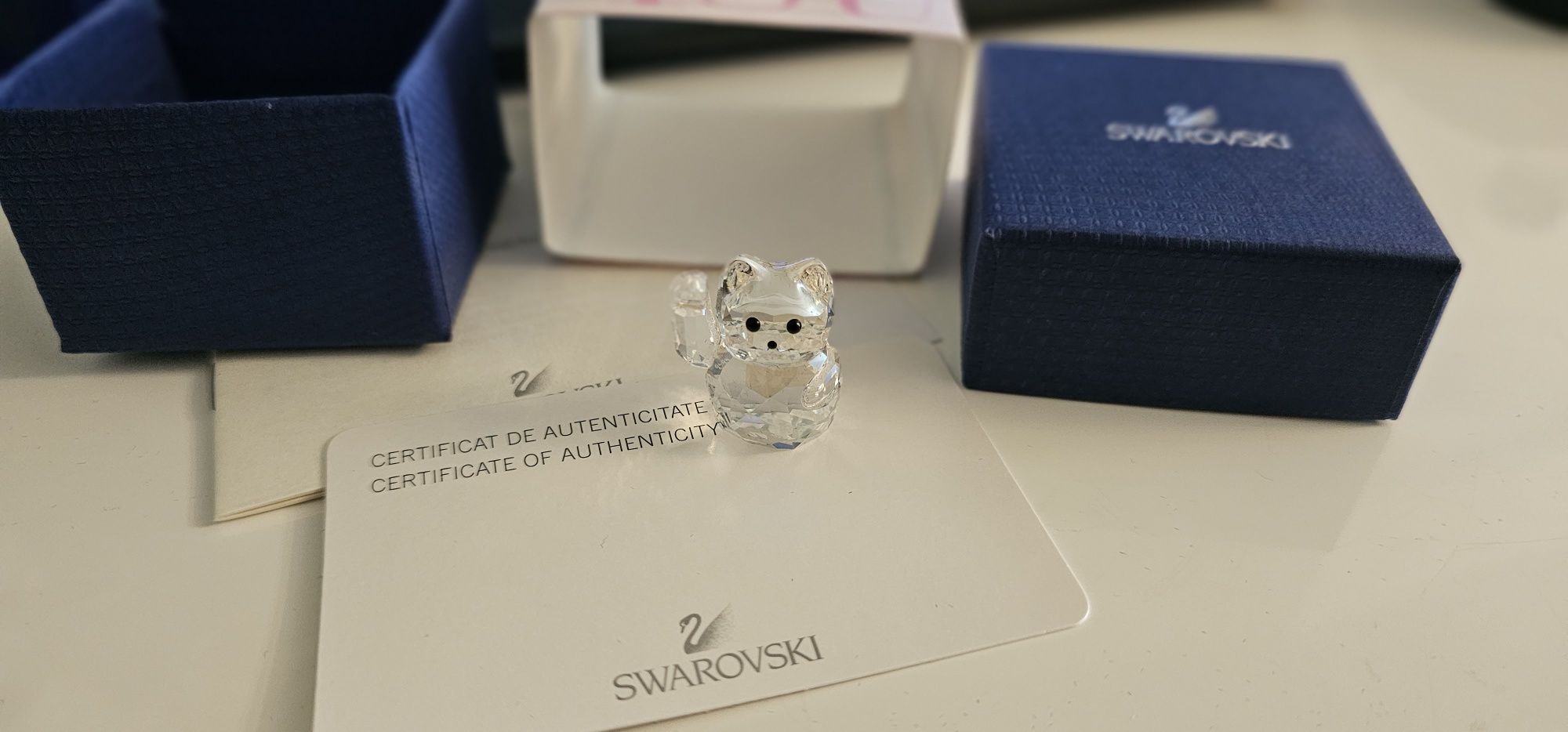 Swarovski Crystal Lucky Cat - Lucky You Moonlight Jet 1071038