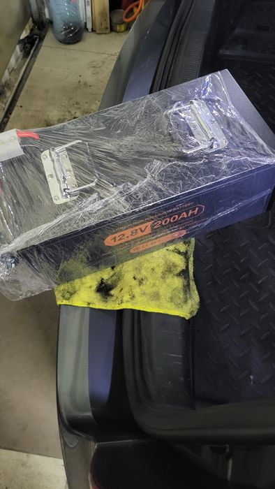 Acumulator 12v cu  200a