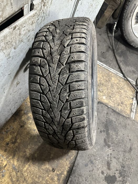 Продам 2 балона