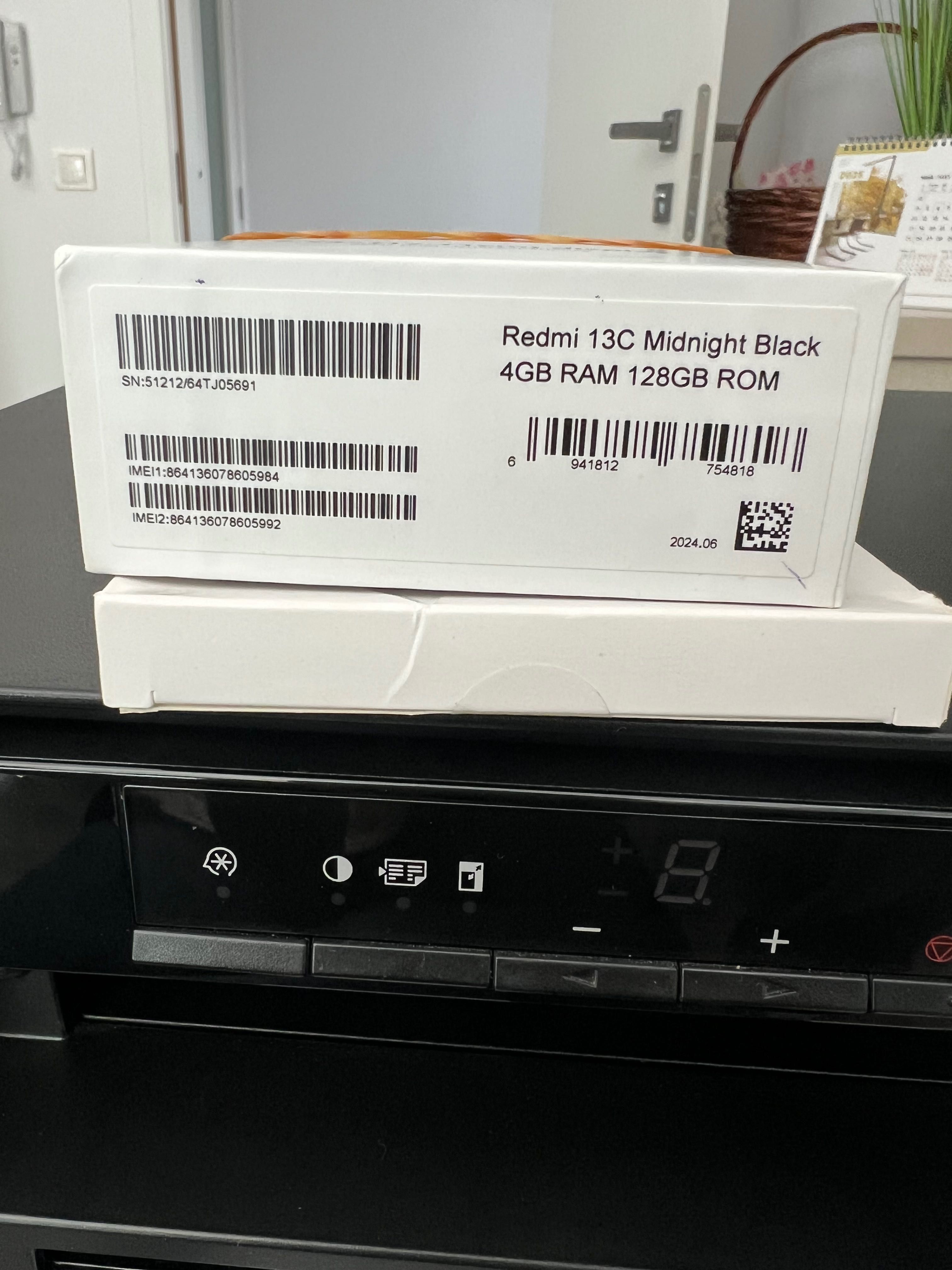 Чисто нов тел. Redmi  13C Midnight Black