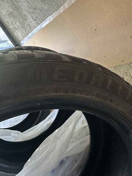 Зимни гуми 17/45/225