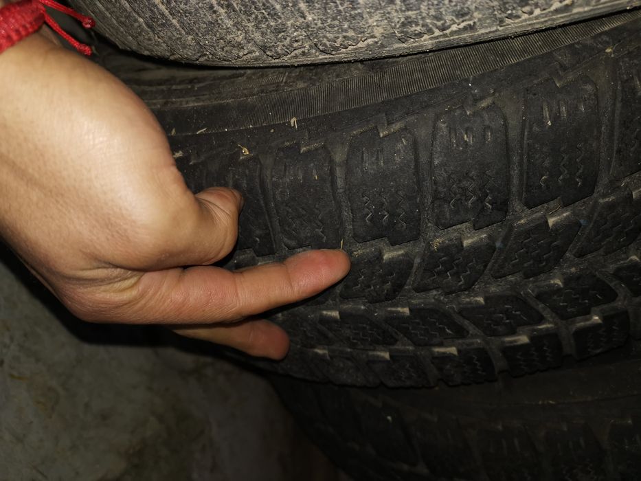 4 зимни гуми с джанти 165 85 R14 86T