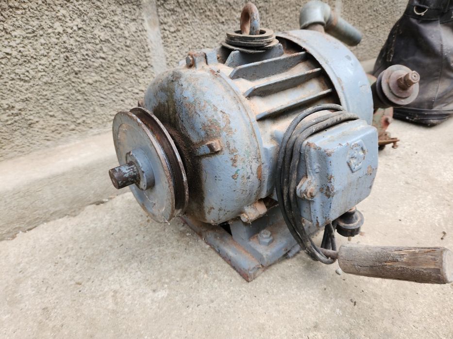 Motor mare cu pompa pentru irigatii/ solar pe curea